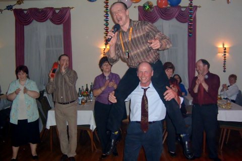 Sängerball 2004. Unser DJ Fred Jänicke heizt ordentlich ein